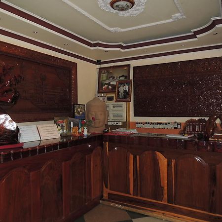 Thy Ny Hotell Battambang Exteriör bild