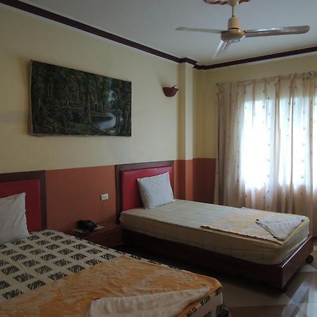 Thy Ny Hotell Battambang Exteriör bild