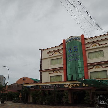 Thy Ny Hotell Battambang Exteriör bild