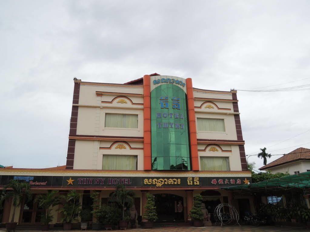 Thy Ny Hotell Battambang Exteriör bild