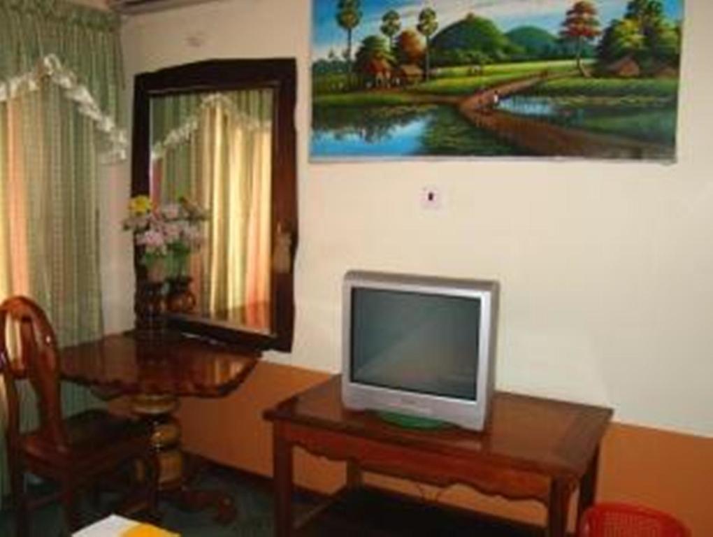 Thy Ny Hotell Battambang Exteriör bild